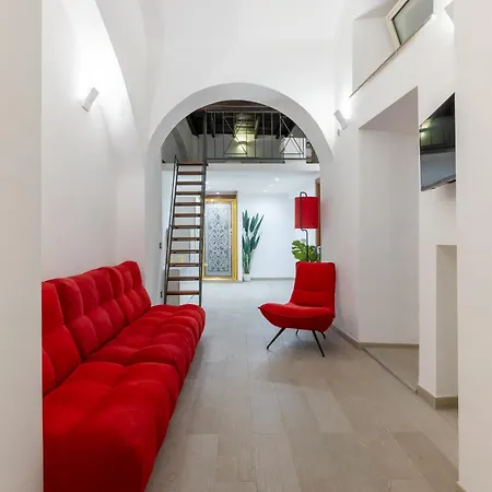 Lovely Studio Apartment - Capocci-2